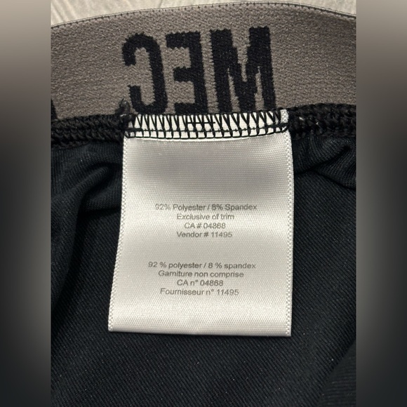 MEC kid’s unisex base layer sets (top 10Y, bottom 8Y) - Picture 9 of 10